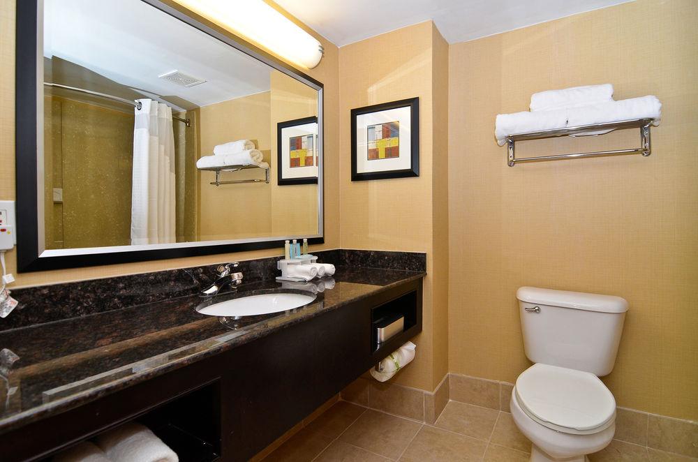 Hotel Express Atlanta-stone Mountain By Ihg 3*