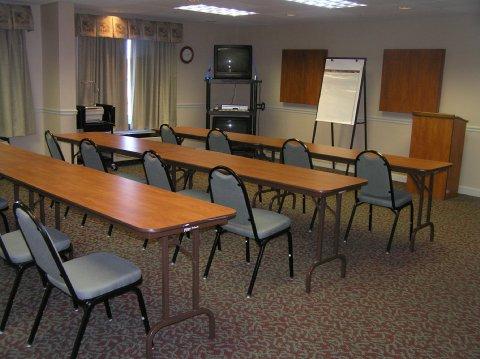 Express Atlanta-stone Mountain By Ihg Stone Mountain