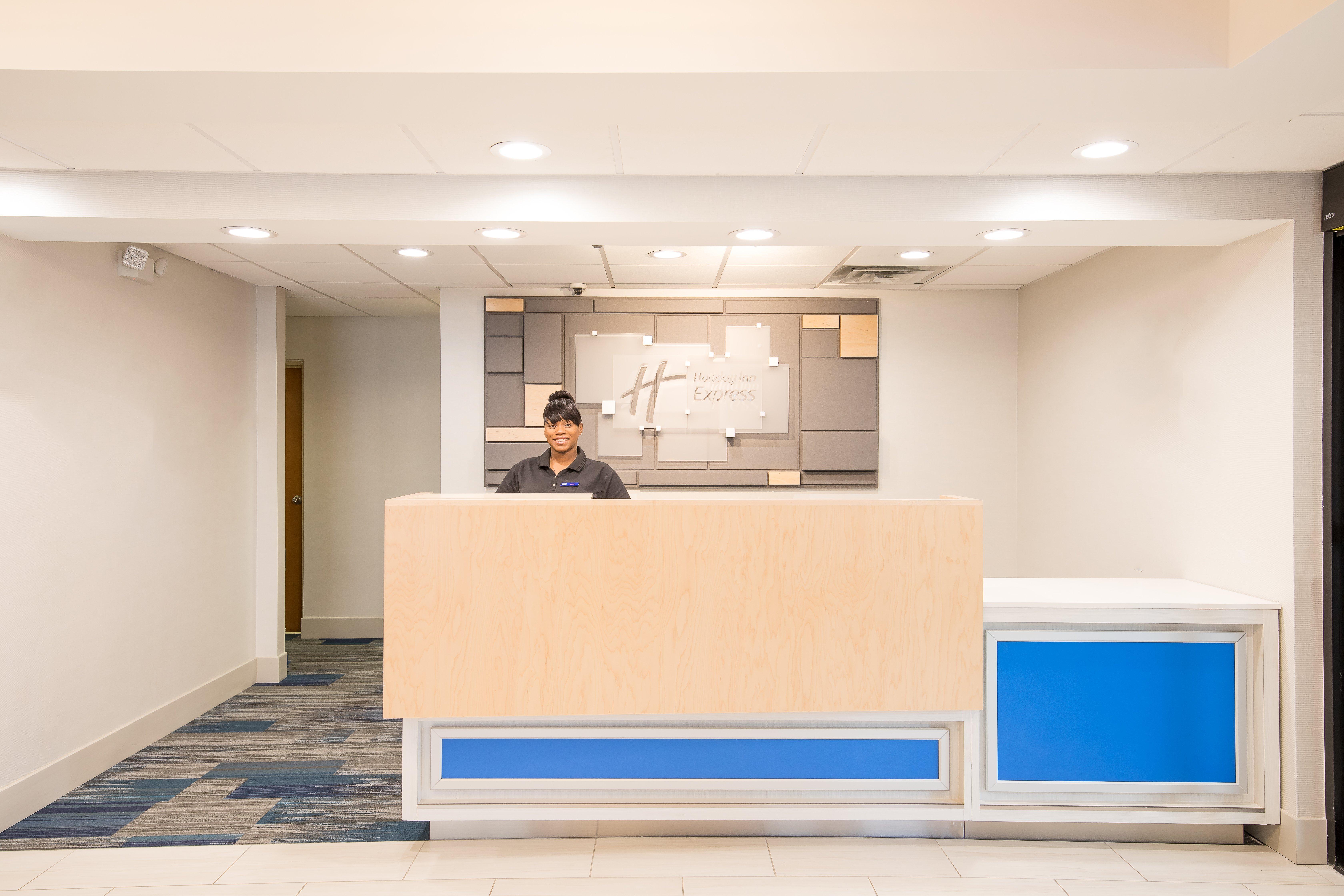 Express Atlanta-stone Mountain By Ihg Hotel
