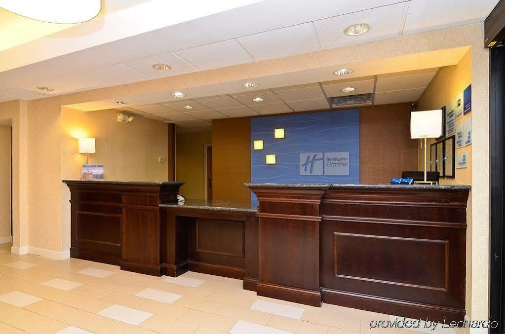 Hotel Express Atlanta-stone Mountain By Ihg 3*